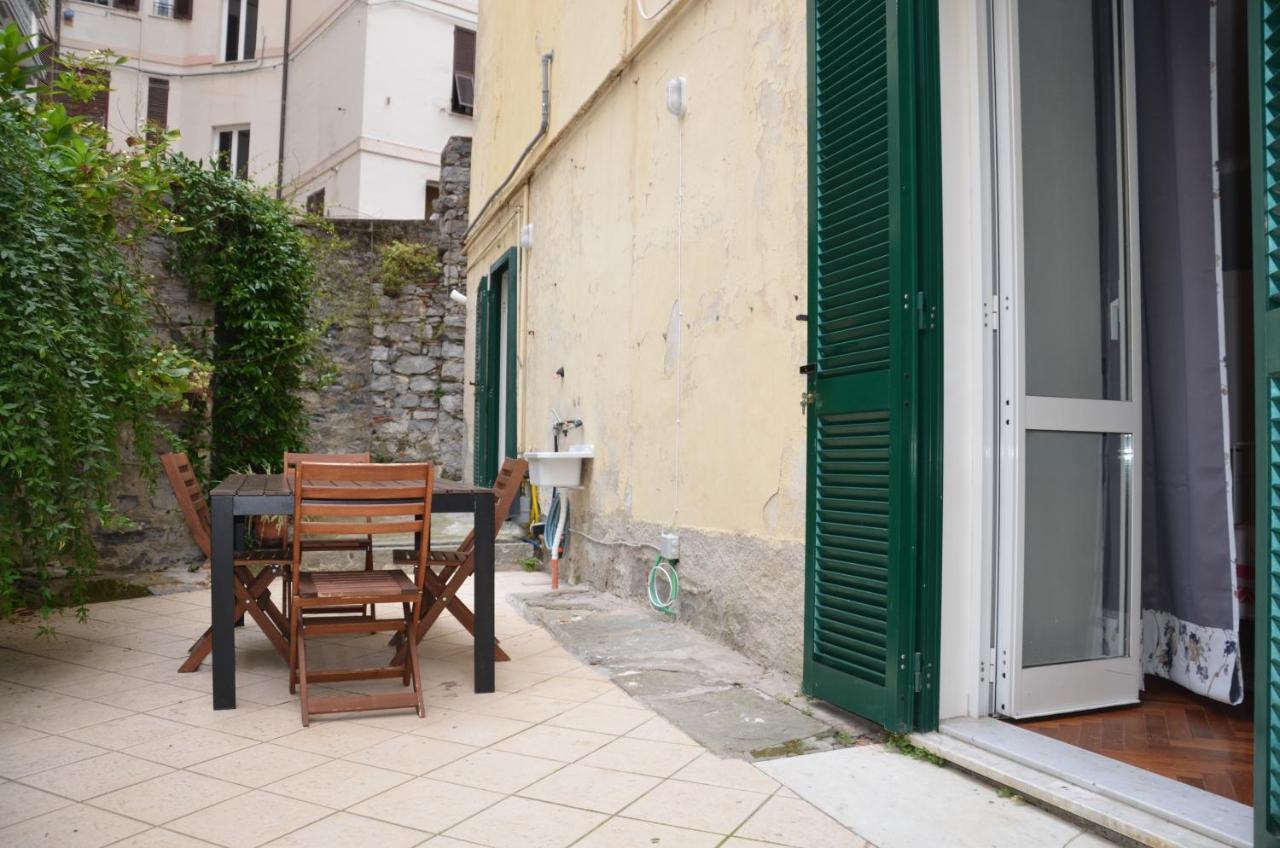 La Finestra Di Fronte Apartment ลาสเปเซีย ภายนอก รูปภาพ